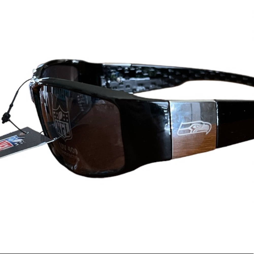 Woman’s brand new officially licensed NFL Seattle Seahawks logo sunglasses